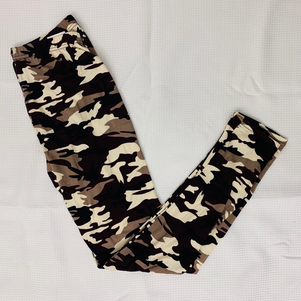 Butter soft leggings plus size fits sizes 14-20.